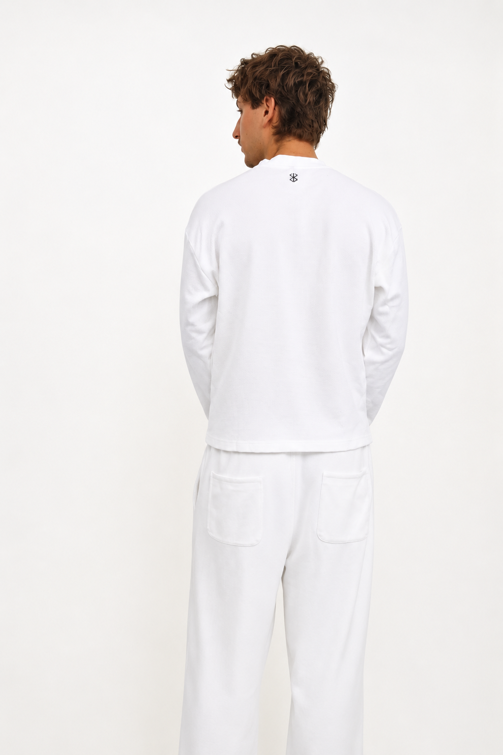 Long-sleeved T-shirt